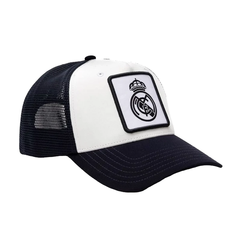 Černošedá čepice Real Madrid