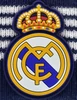 Real Madrid fehér, csíkos, téli kisgyermek sapkája