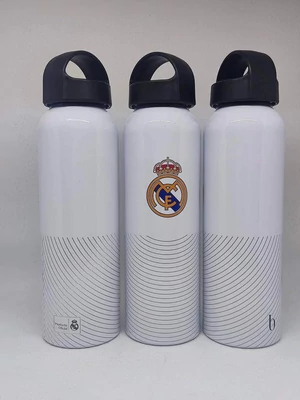 A Real Madrid 2024-25-ös hivatalos kulacsa