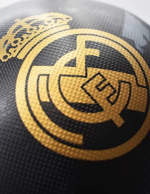 Prémium fekete-arany Real Madrid labda