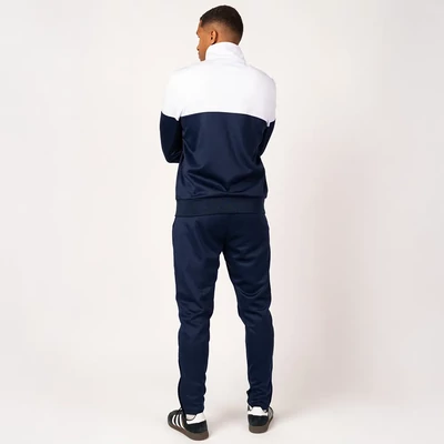 Real Madrid sztárok melegítő szettje