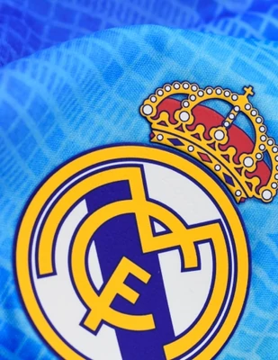 Királykék Real Madrid edzőmez