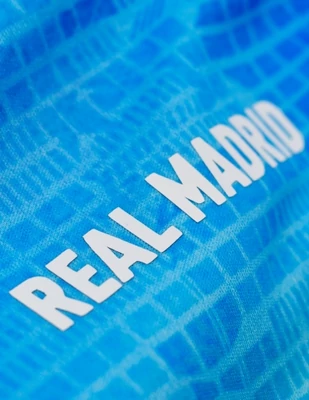 Királykék Real Madrid edzőmez