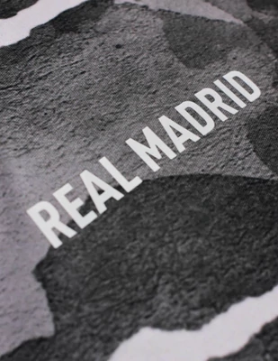 Modern hullámmintás szürke edzőmez