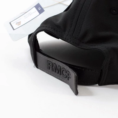 A Real Madrid fekete-szürke baseball sapkája