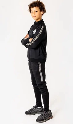 Real Madrid 2025-26 fekete gyerek melegítő szett