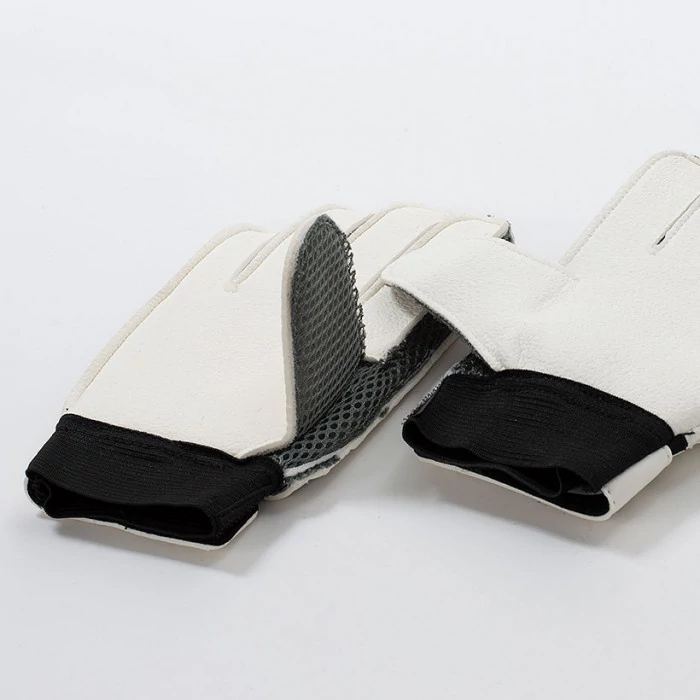 Real Madrid kapuskesztyű - gyerek