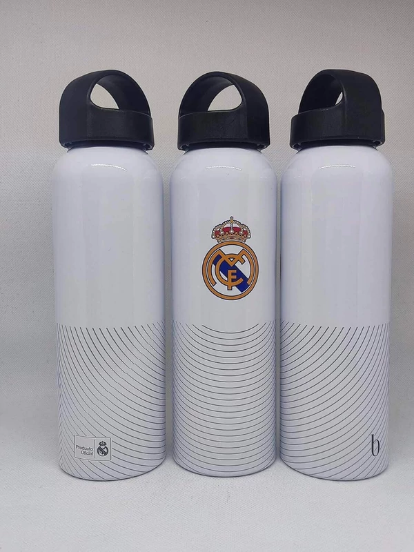 A Real Madrid 2024-25-ös hivatalos kulacsa