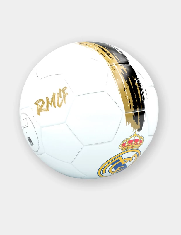 Madridisták legkisebb Real Madrid labdája
