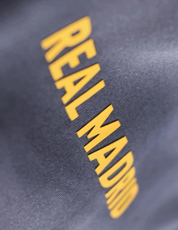 Stílusos madridista cipzáras gyerek pulóver - 8 éves