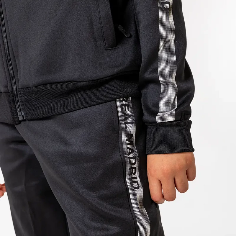 Real Madrid 2025-26 fekete gyerek melegítő szett - 14 éves